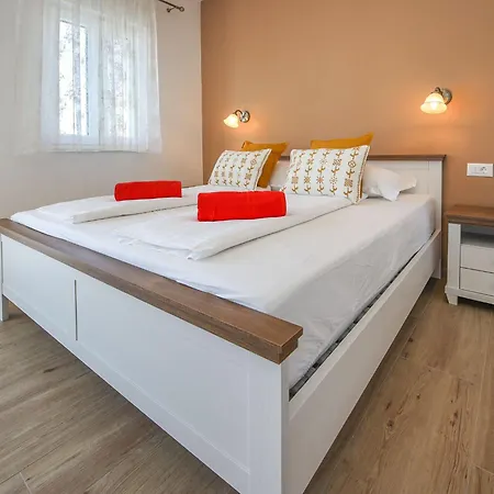 Bellevue By Interhome Vikendica *